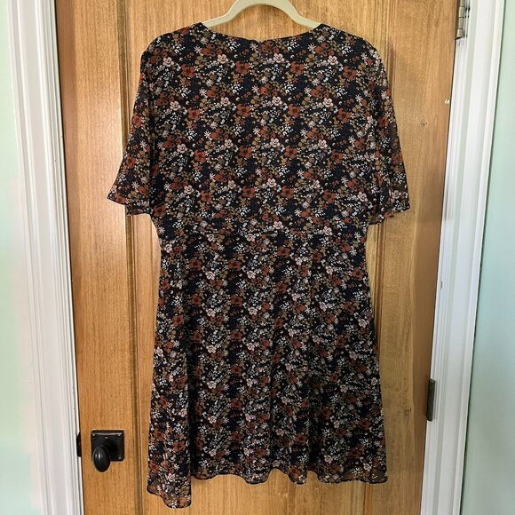 Madewell | Orchard Floral Flutter Sleeve Mini Dress | Navy, Brown, Size 14 - Picture 4 of 10
